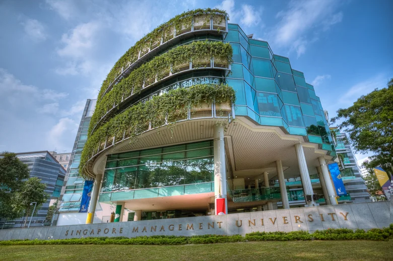Universitas terbaik di Singapura
